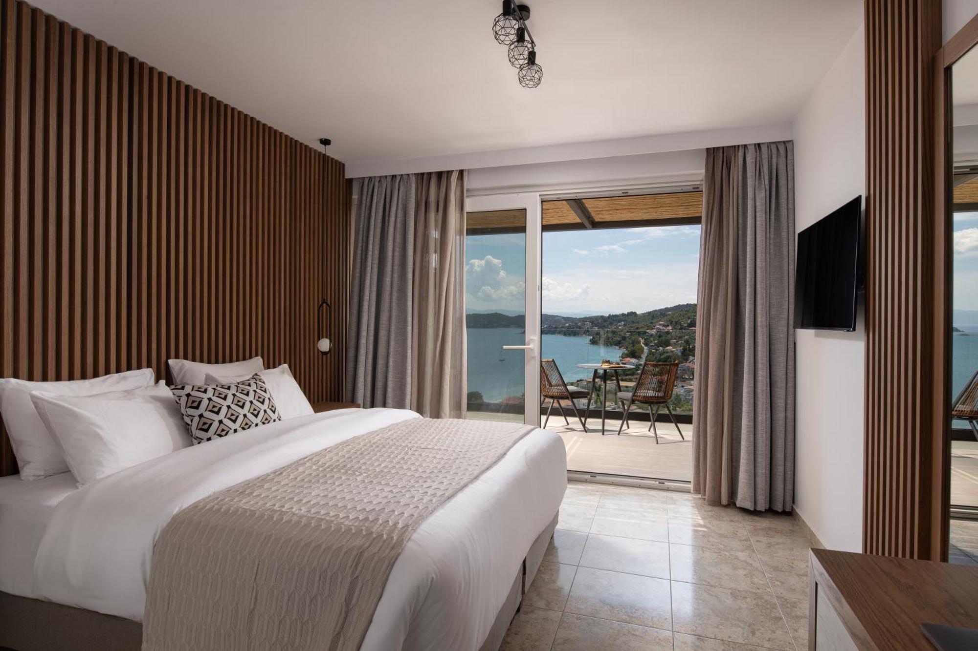 Poseidon Villas Skiathos Town Exterior photo